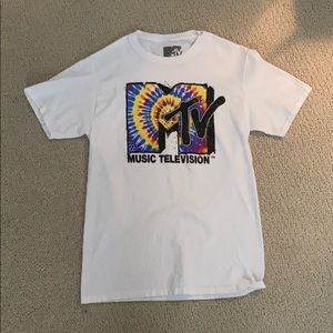 MTV white T-shirt
